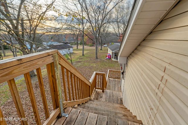 200 Pennsylvania Ave, Etowah, TN 37331