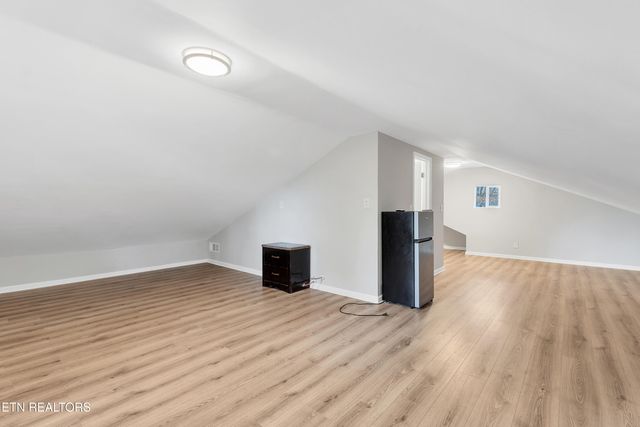 200 Pennsylvania Ave, Etowah, TN 37331