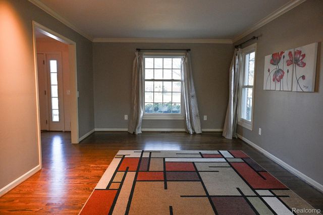 4427 Cahill Drive, Troy, MI 48098