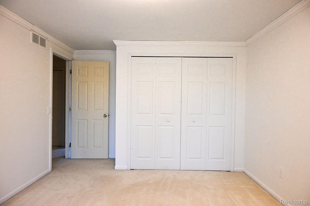 4427 Cahill Drive, Troy, MI 48098