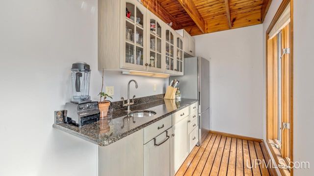 N3575 Williams Drive, Iron Mountain, MI 49801