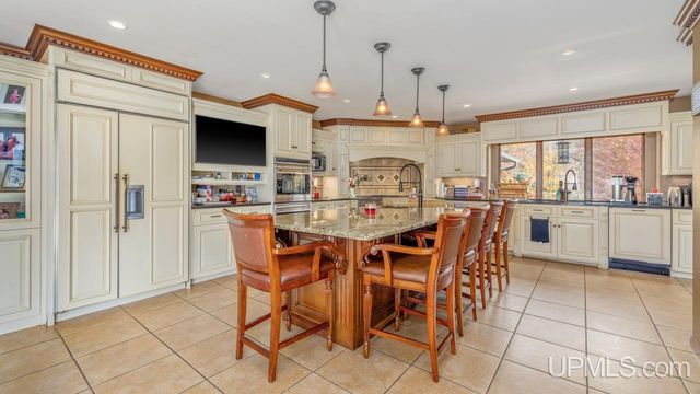 N3575 Williams Drive, Iron Mountain, MI 49801