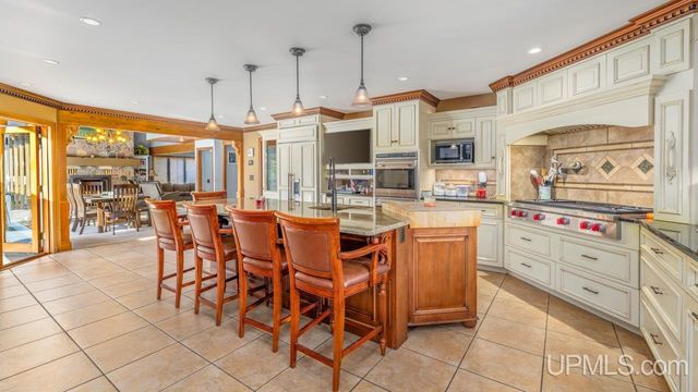 N3575 Williams Drive, Iron Mountain, MI 49801