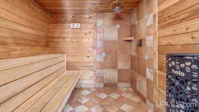 N3575 Williams Drive, Iron Mountain, MI 49801