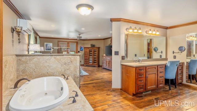 N3575 Williams Drive, Iron Mountain, MI 49801