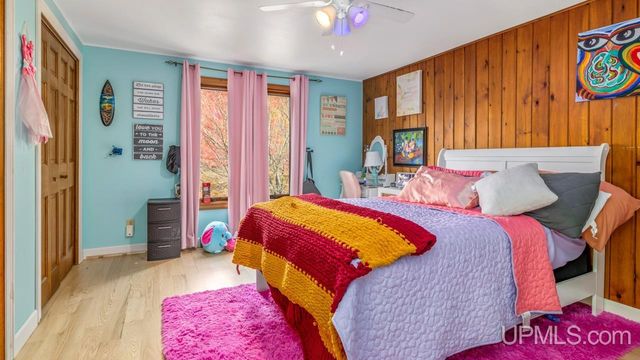 N3575 Williams Drive, Iron Mountain, MI 49801