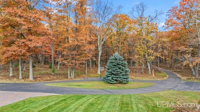 N3575 Williams Drive, Iron Mountain, MI 49801