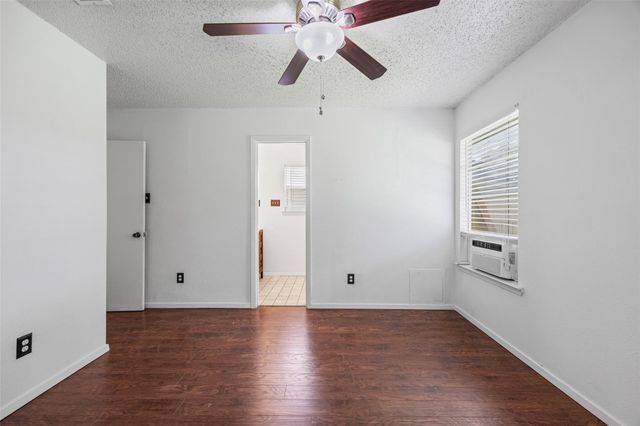 514 Yucca DR, Round Rock, TX 78681