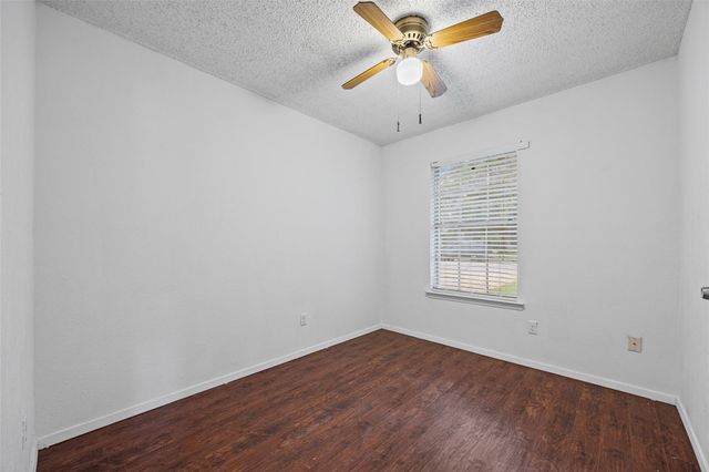 514 Yucca DR, Round Rock, TX 78681
