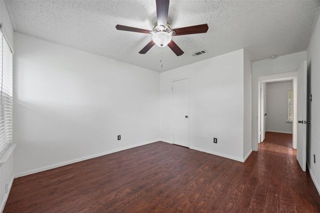 514 Yucca DR, Round Rock, TX 78681
