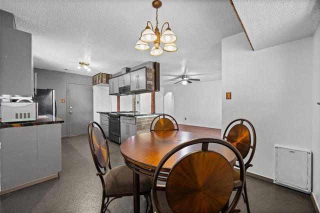 514 Yucca DR, Round Rock, TX 78681