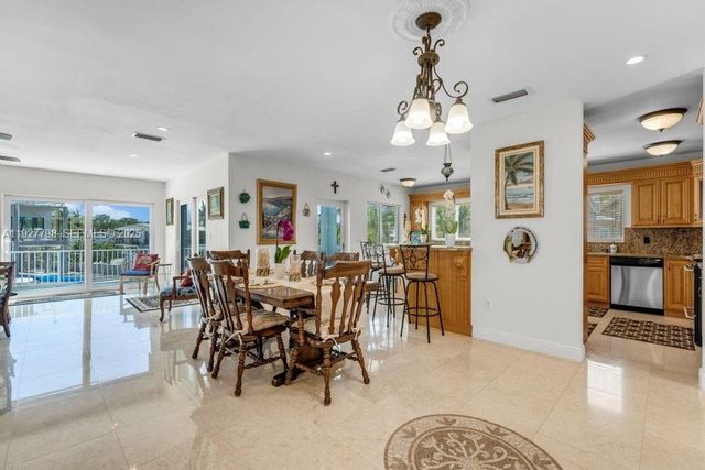 11 Center Ln, Key Largo, FL 33037