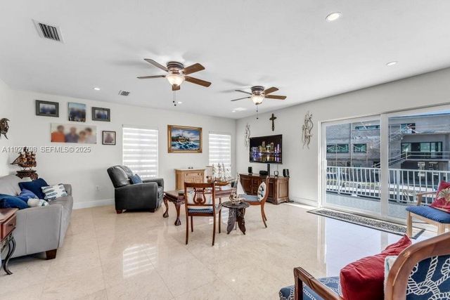 11 Center Ln, Key Largo, FL 33037