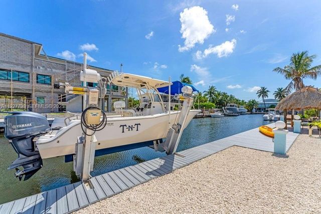 11 Center Ln, Key Largo, FL 33037