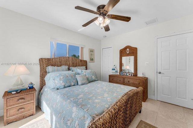 11 Center Ln, Key Largo, FL 33037