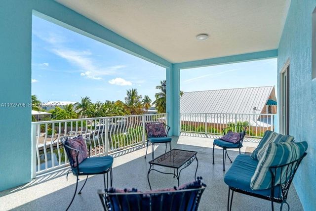 11 Center Ln, Key Largo, FL 33037