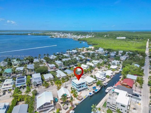 11 Center Ln, Key Largo, FL 33037