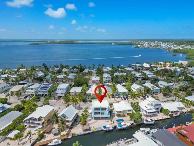 11 Center Ln, Key Largo, FL 33037