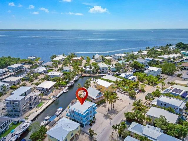 11 Center Ln, Key Largo, FL 33037