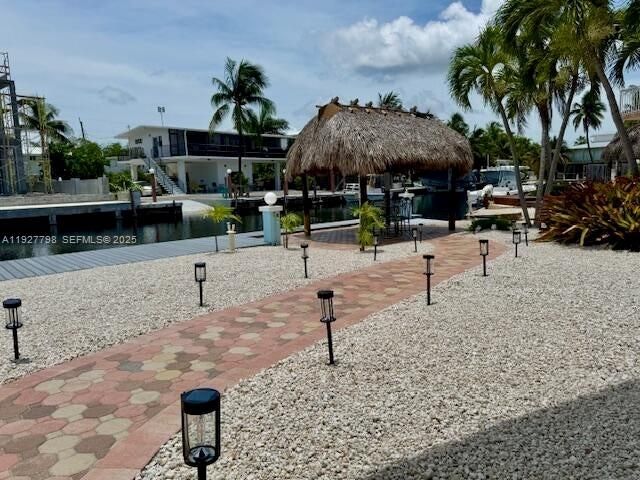 11 Center Ln, Key Largo, FL 33037