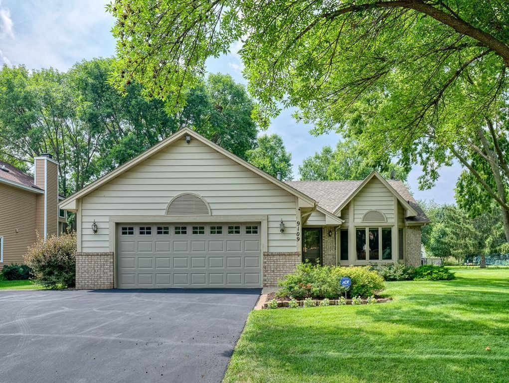 9109 Loch Lomond Boulevard, Brooklyn Park, MN 55443