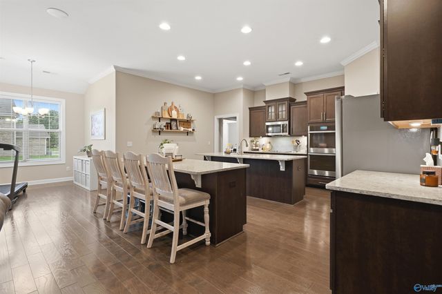 4506 Waverly Court SE, Owens Cross Roads, AL 35763