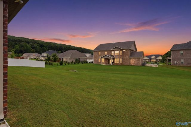 4506 Waverly Court SE, Owens Cross Roads, AL 35763