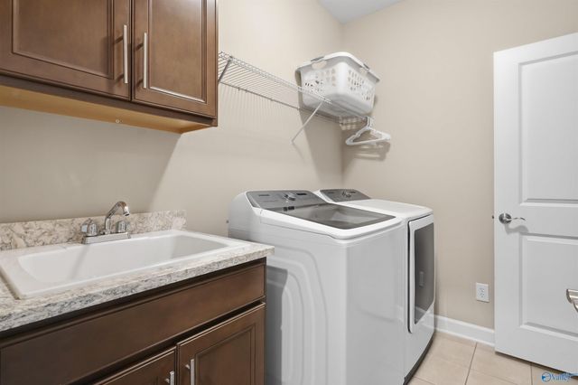 4506 Waverly Court SE, Owens Cross Roads, AL 35763