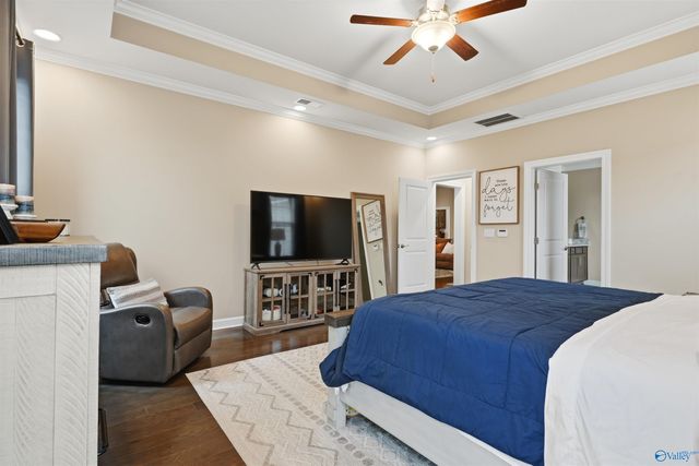 4506 Waverly Court SE, Owens Cross Roads, AL 35763