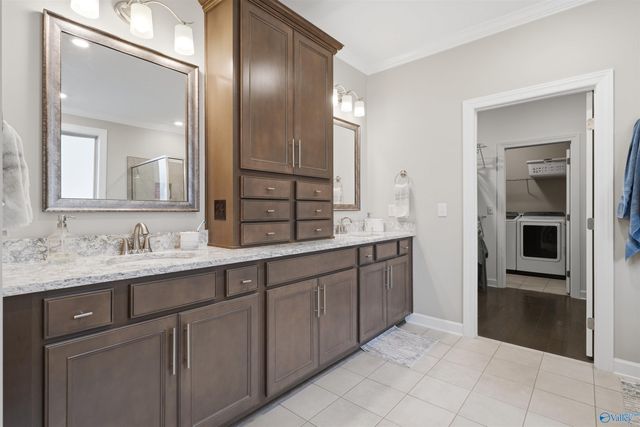 4506 Waverly Court SE, Owens Cross Roads, AL 35763