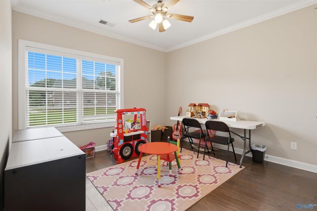 4506 Waverly Court SE, Owens Cross Roads, AL 35763