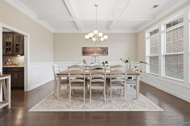 4506 Waverly Court SE, Owens Cross Roads, AL 35763