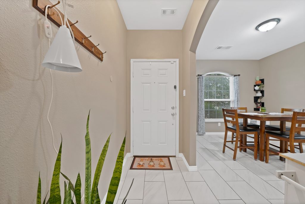 6148 Chalk Hollow Drive, Fort Worth, TX 76179 — photo 3