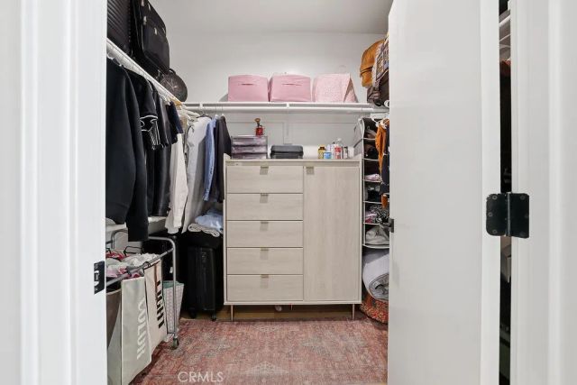 6511 N Contour Lane, North Hollywood, CA 91606