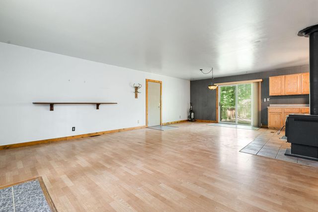 16053 Lakeside Road, Union Pier, MI 49129