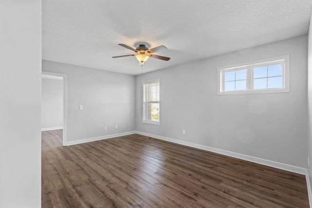 1505 Hackamore Drive, Victoria, MN 55386