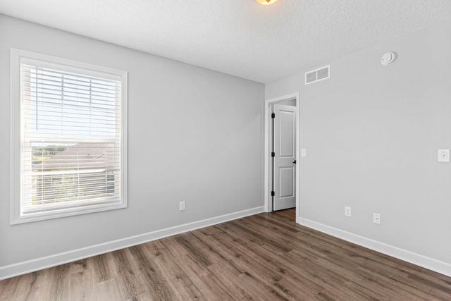 1505 Hackamore Drive, Victoria, MN 55386