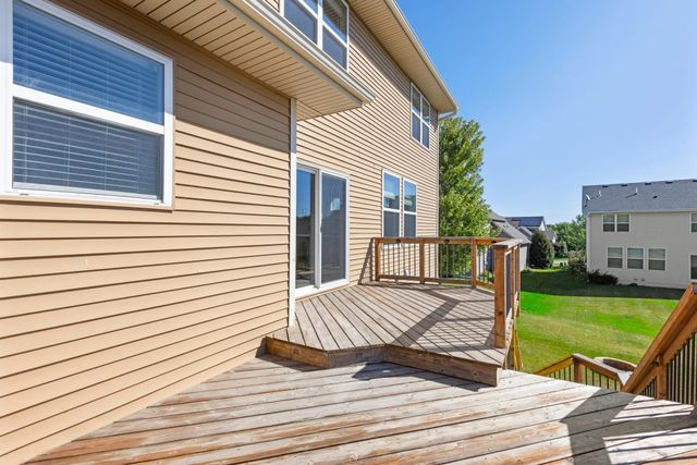 1505 Hackamore Drive, Victoria, MN 55386
