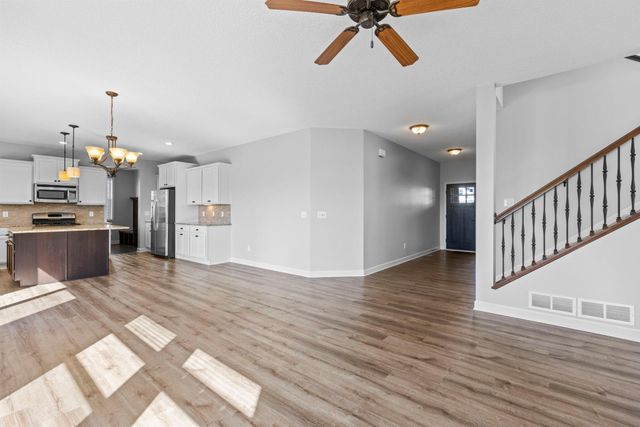 1505 Hackamore Drive, Victoria, MN 55386
