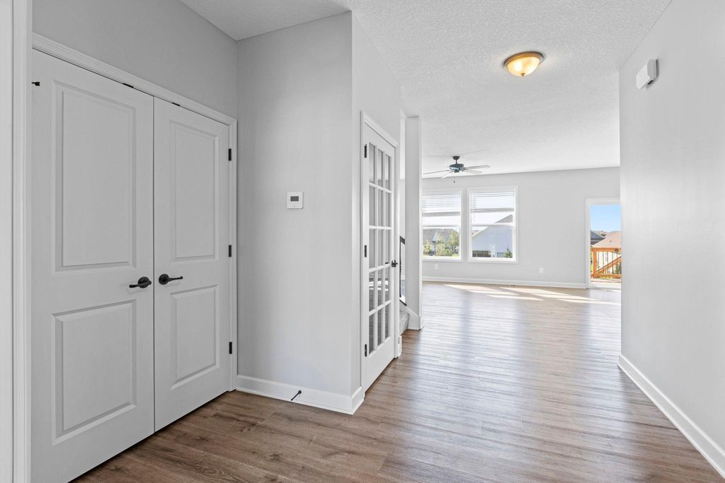 1505 Hackamore Drive, Victoria, MN 55386 — photo 2