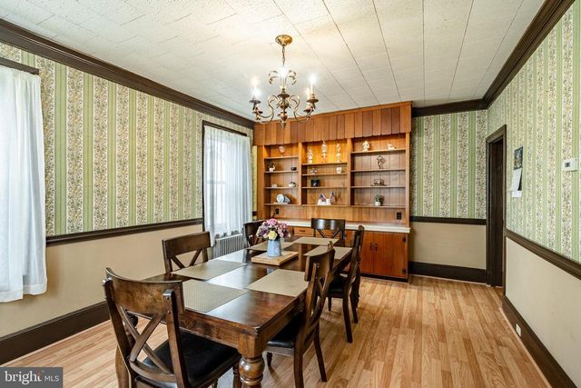 2190 E BUCK RD, Pennsburg, PA 18073