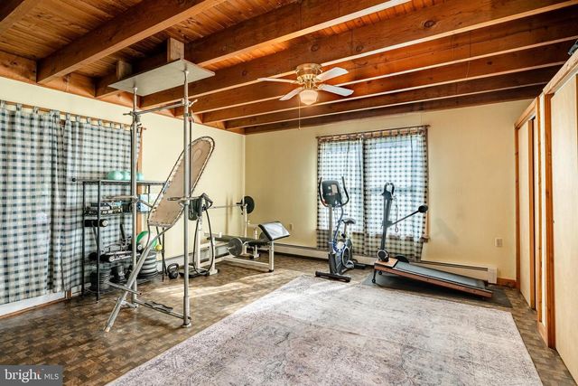 2190 E BUCK RD, Pennsburg, PA 18073