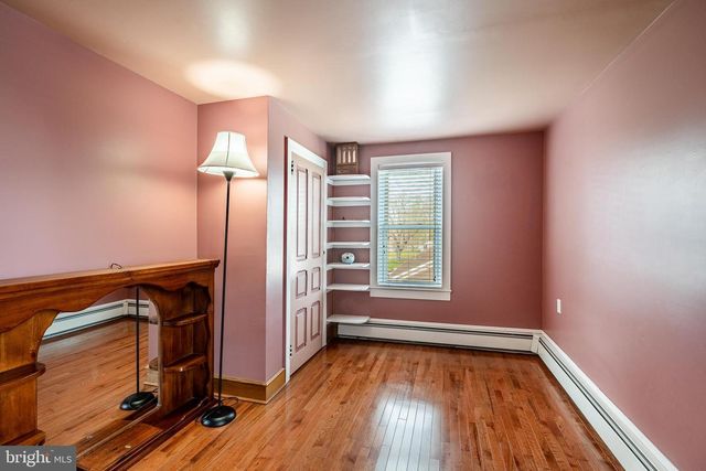 2190 E BUCK RD, Pennsburg, PA 18073