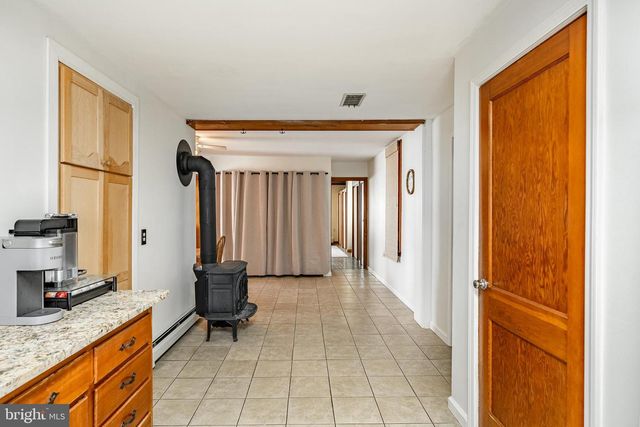 2190 E BUCK RD, Pennsburg, PA 18073
