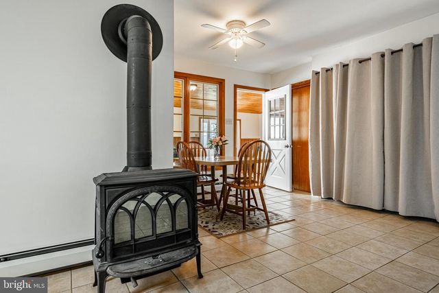 2190 E BUCK RD, Pennsburg, PA 18073