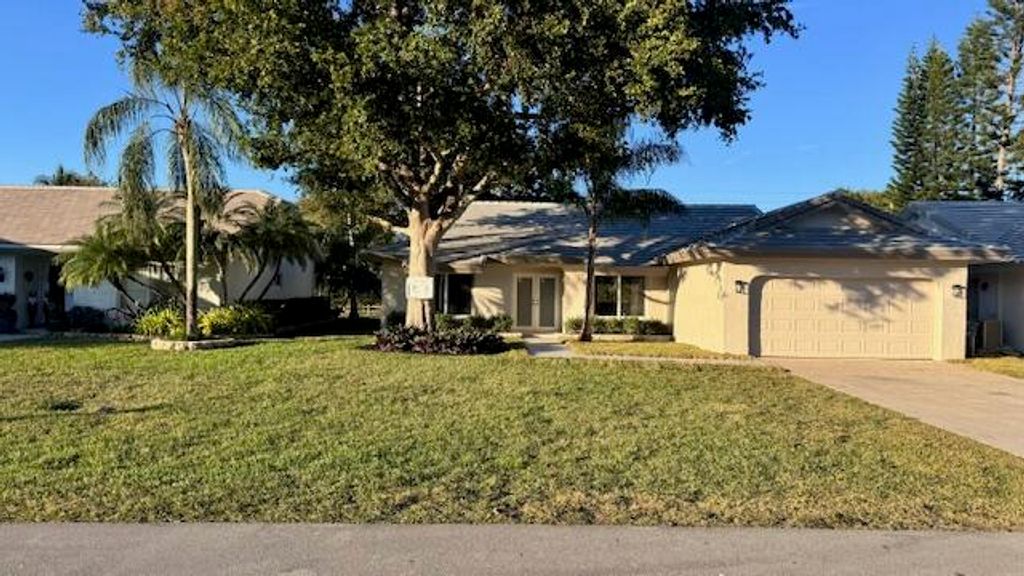 6389 Casabella Lane, Boca Raton, FL 33433