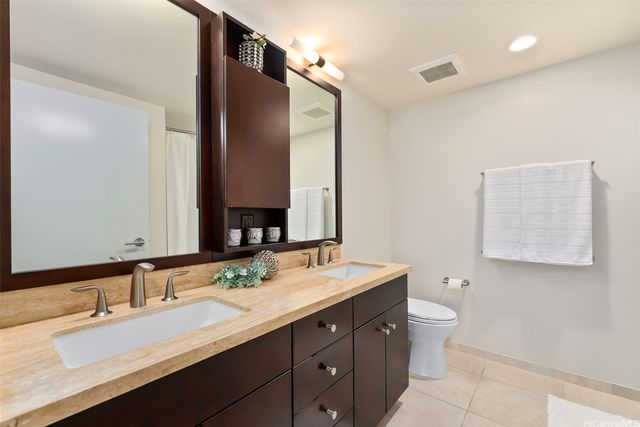 1189 Waimanu Street 1904, Honolulu, HI 96814