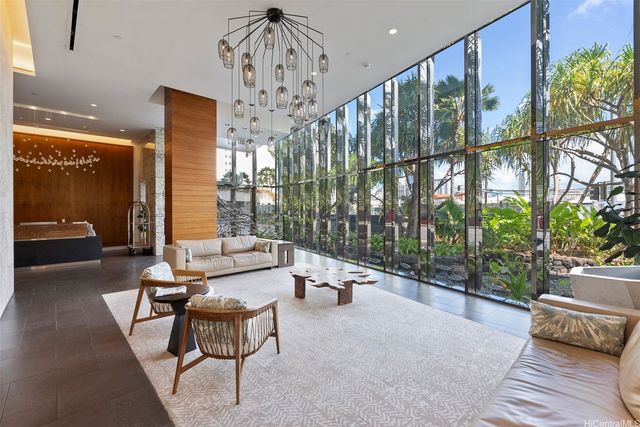 1189 Waimanu Street 1904, Honolulu, HI 96814