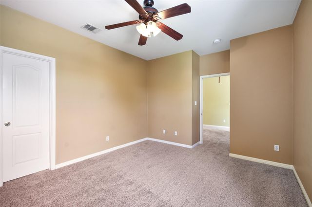 8518 Cahill DR 32, Austin, TX 78729