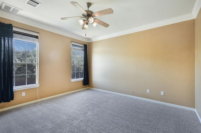 8518 Cahill DR 32, Austin, TX 78729